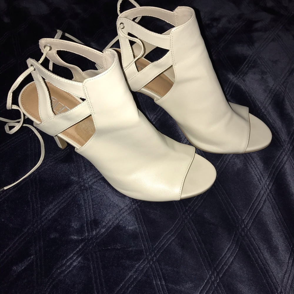 Open toed heels